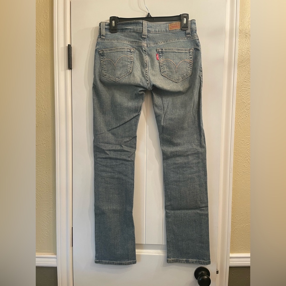 Y2K Levi’s Women’s Light Blue tilted 504 Jeans 1M